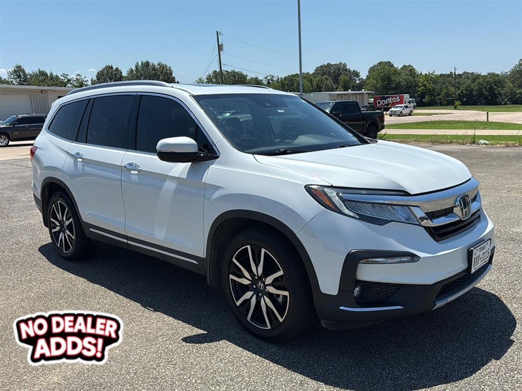 Used 2021 Platinum White Pearl Honda Touring w/Rear Captain