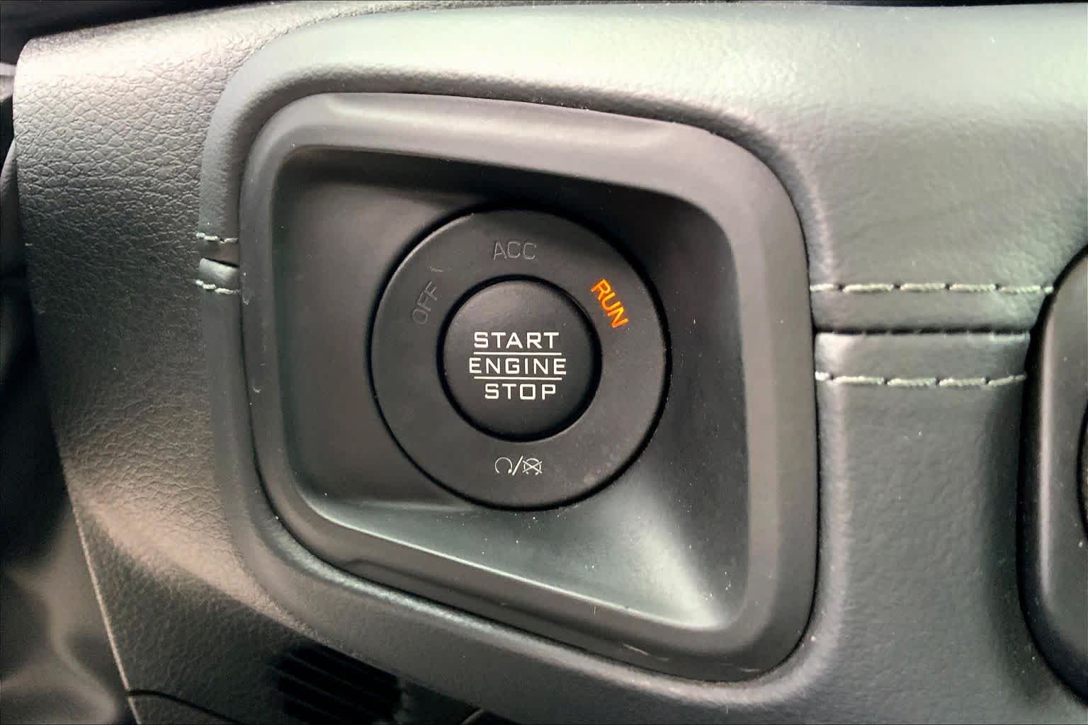 Used 2026 Bright White Clearcoat Jeep Mojave image 31