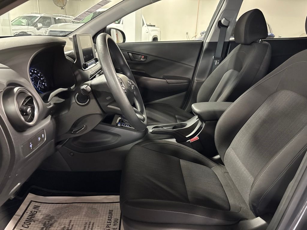 Used 2023 Gray Hyundai SEL image 16