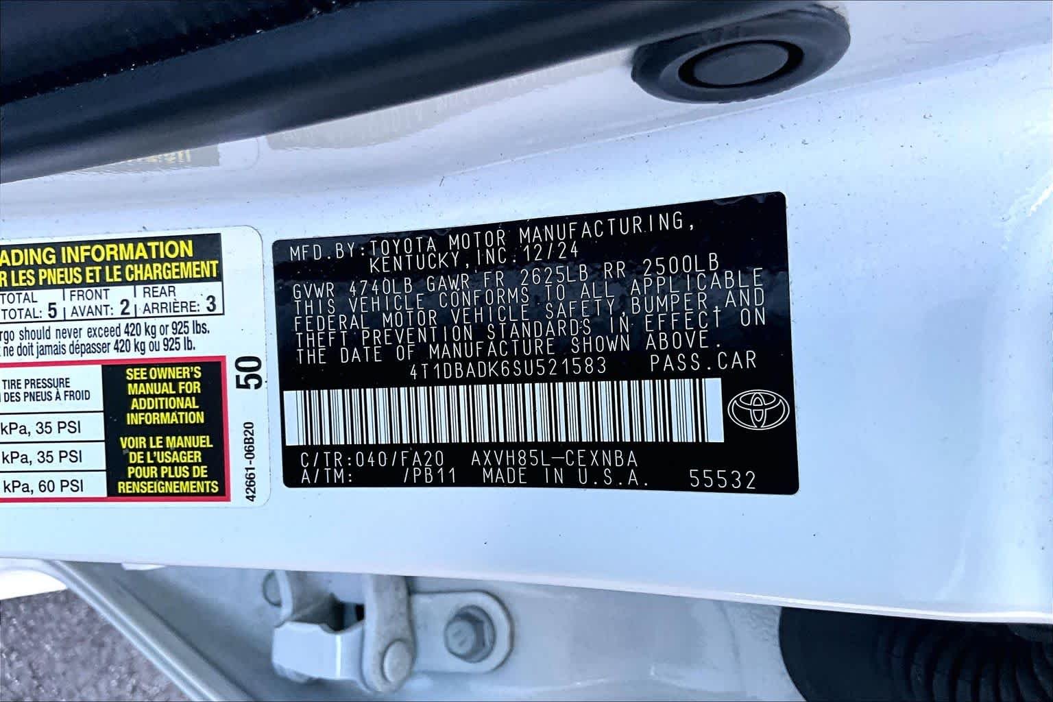 Used 2025 Ice Cap Toyota LE image 34