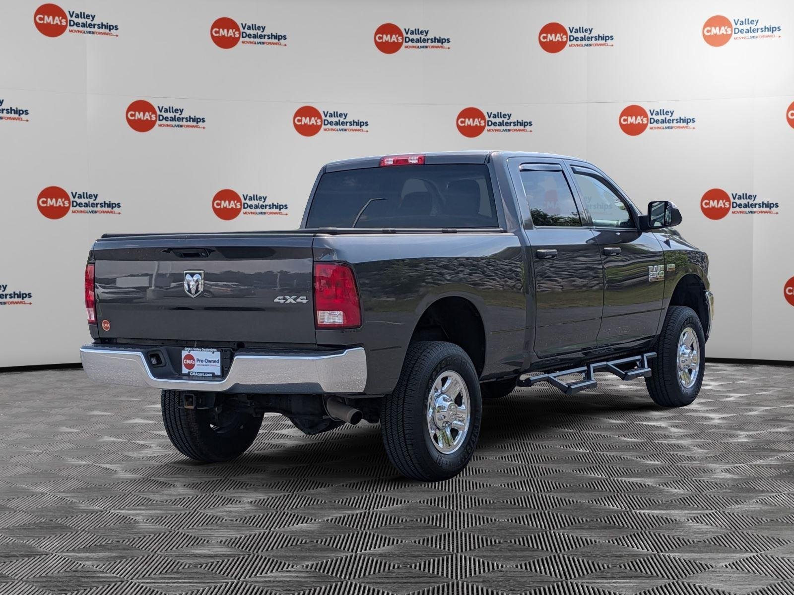 Used 2018 Granite Crystal Metallic Clearcoat Ram Tradesman image 5