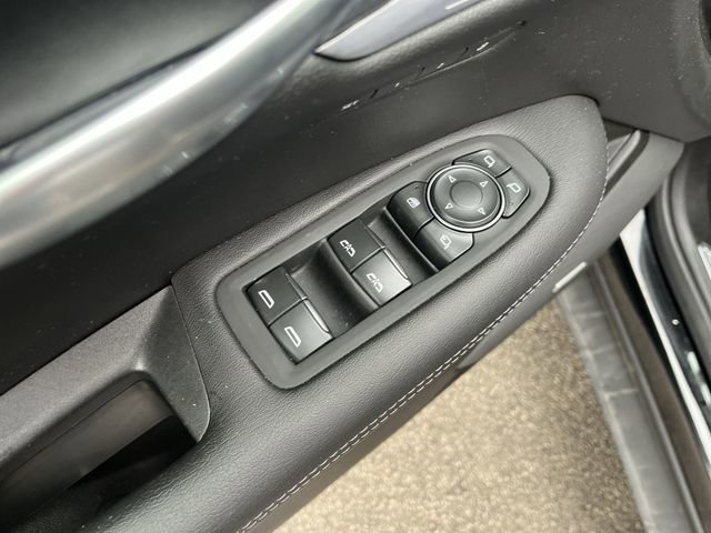 2025 Cadillac XT5 Premium Luxury - Photo 17
