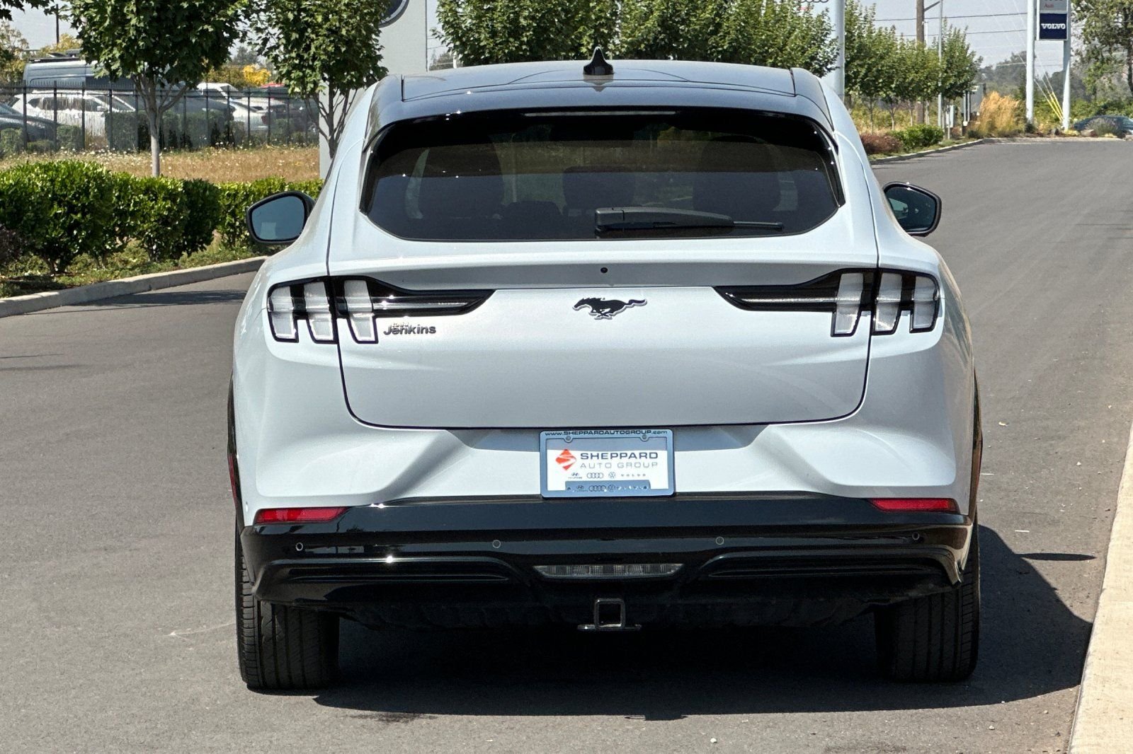 Used 2023 White Ford Premium image 4