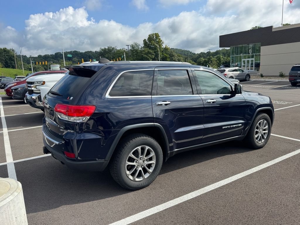Used 2015 Blue Jeep Limited image 15