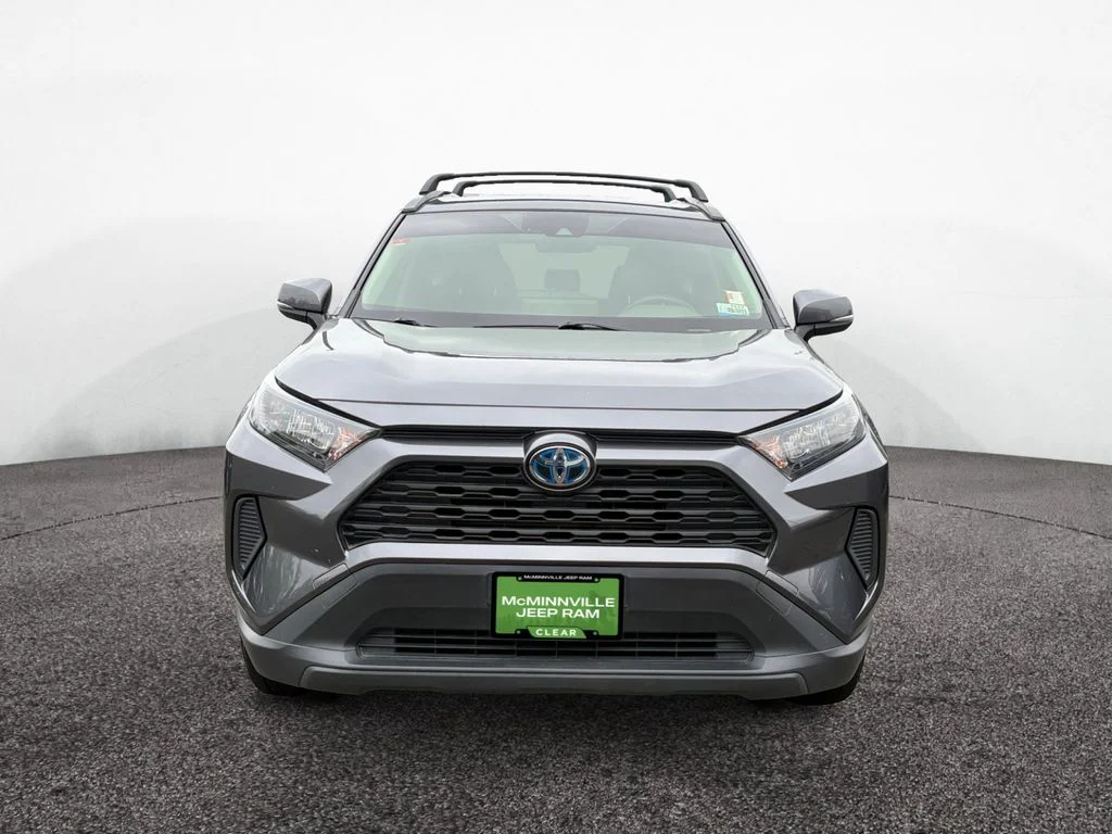 Used 2020 Gray Toyota LE image 8
