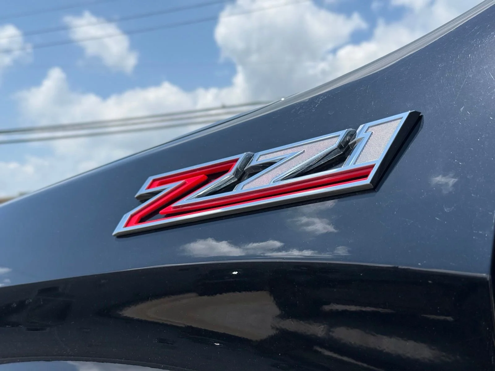 Used 2019 BLACK Chevrolet RST image 9