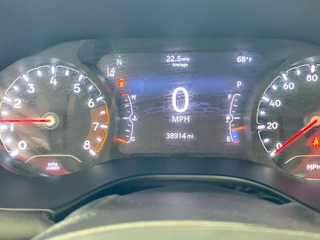 Used 2022 Silver Jeep Trailhawk image 10