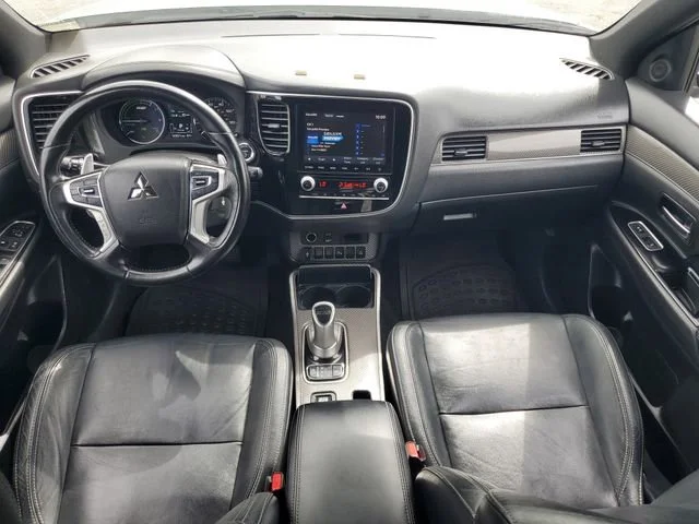Used 2022 Silver Mitsubishi SEL image 26
