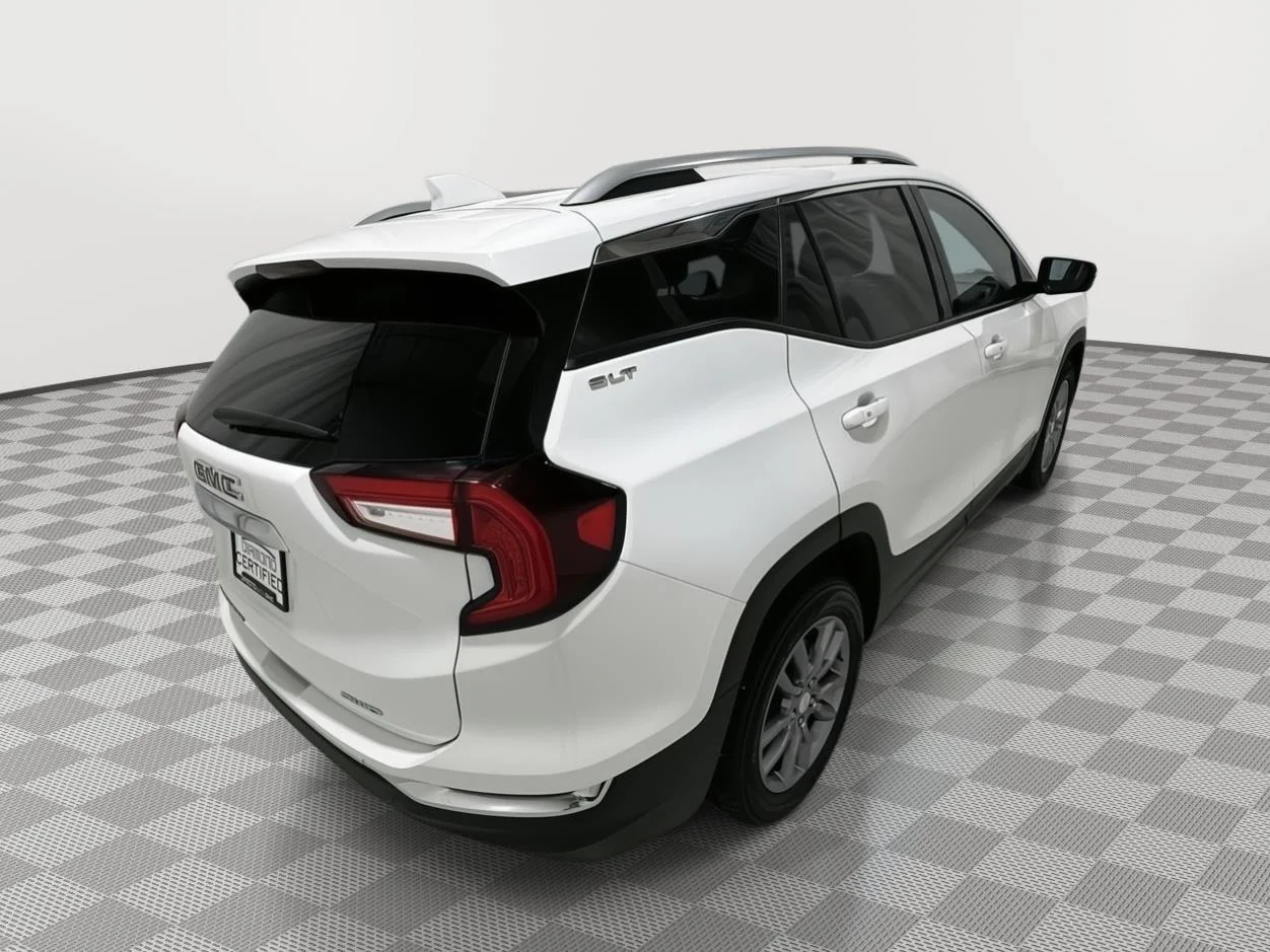 Used 2023 SUMMIT WHITE GMC SLT image 5