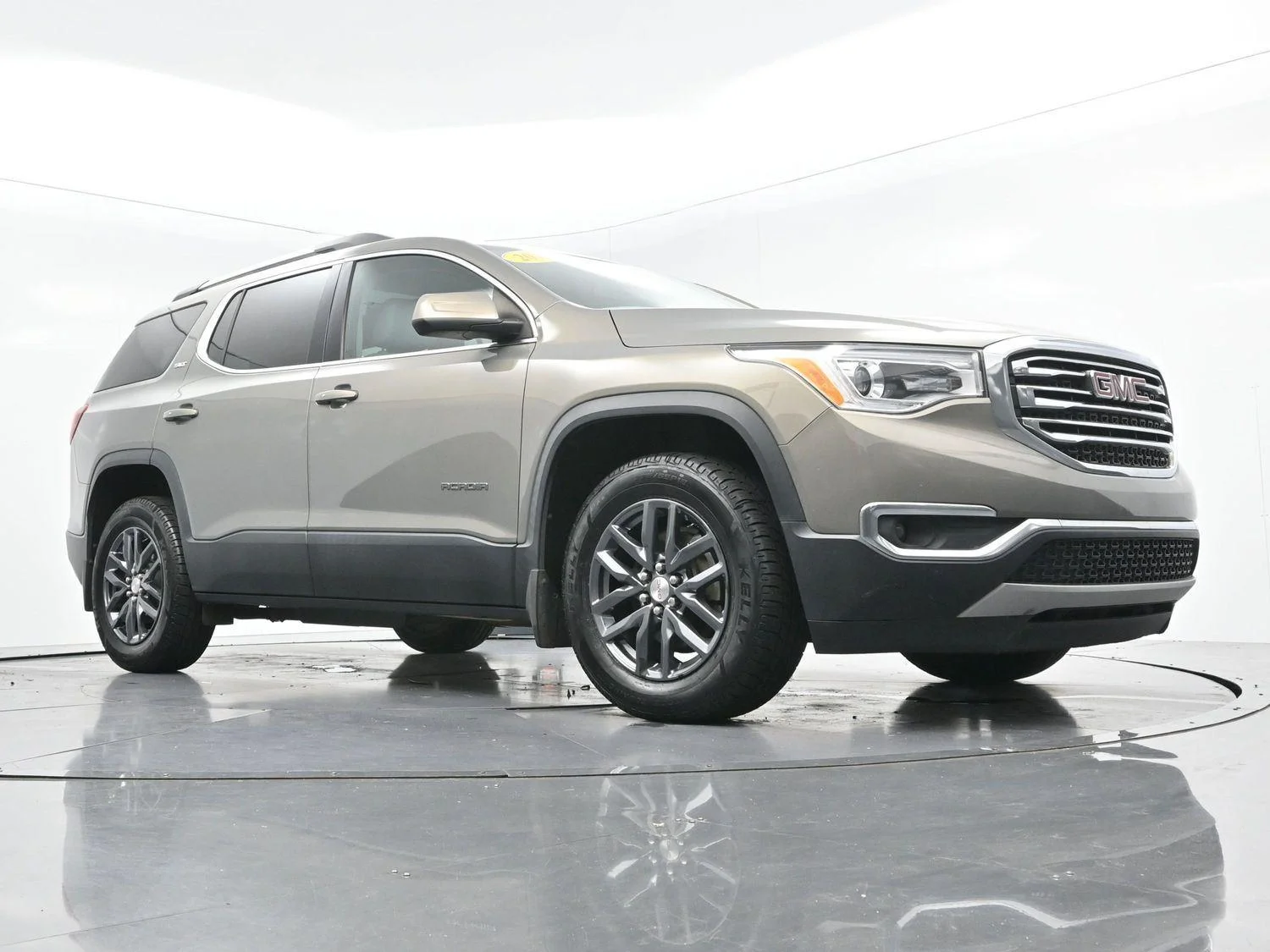 Used 2019 PEPPERDUST METALLIC GMC SLT image 53