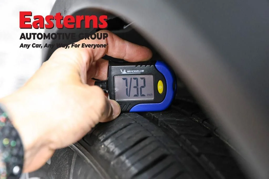Used 2021 Gold Nissan SL image 31