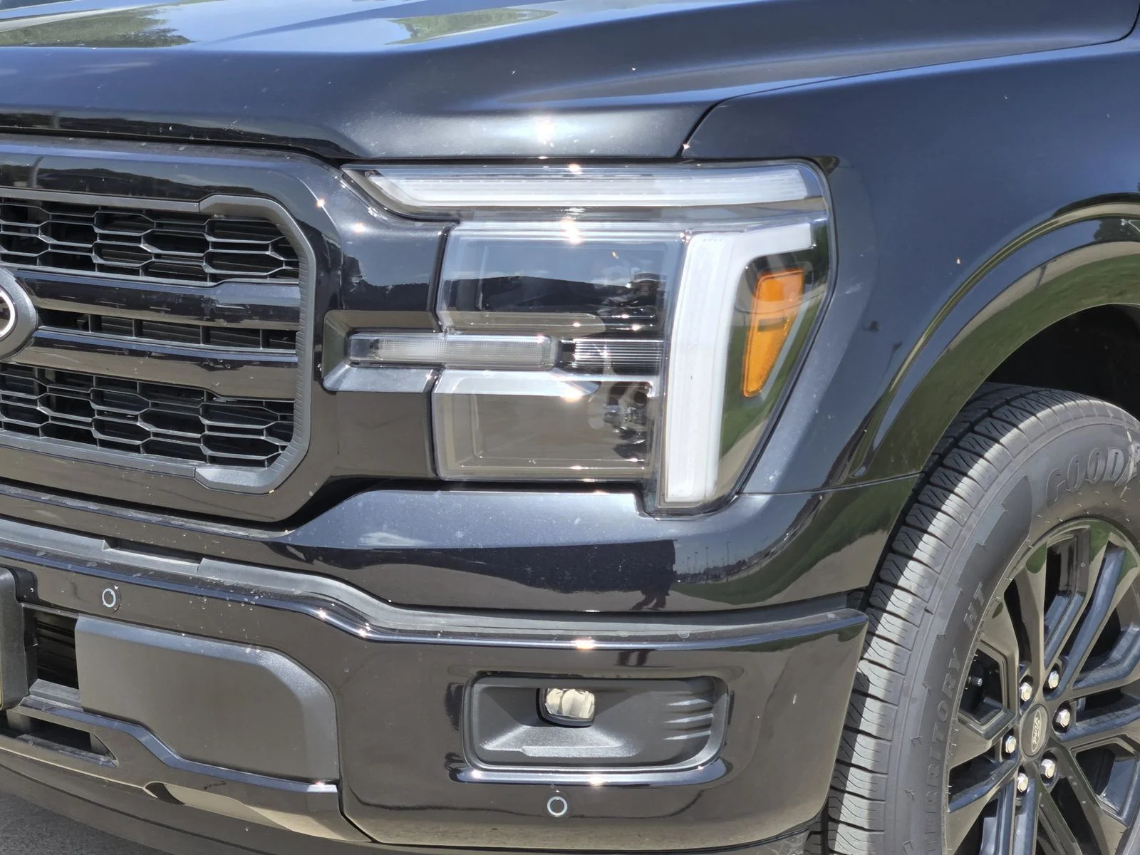 New 2026 Agate Black Metallic Ford Lariat® image 5