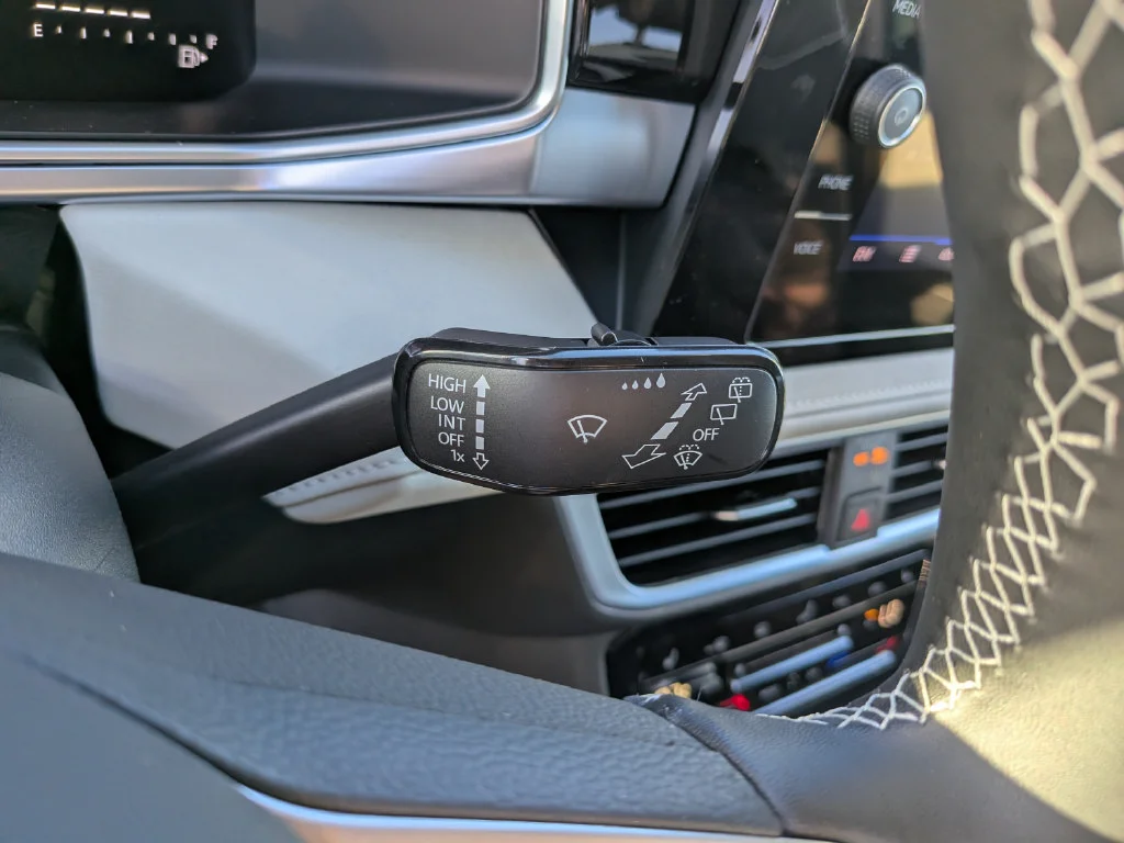New 2027 Green Volkswagen 1.5T SE image 31