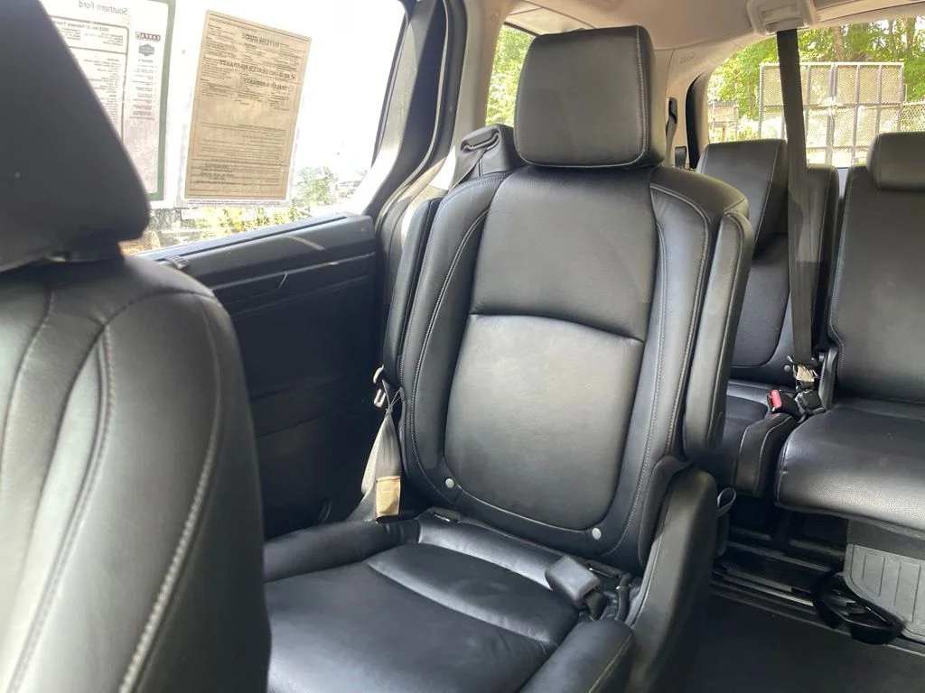 Used 2023 White Honda Touring image 10