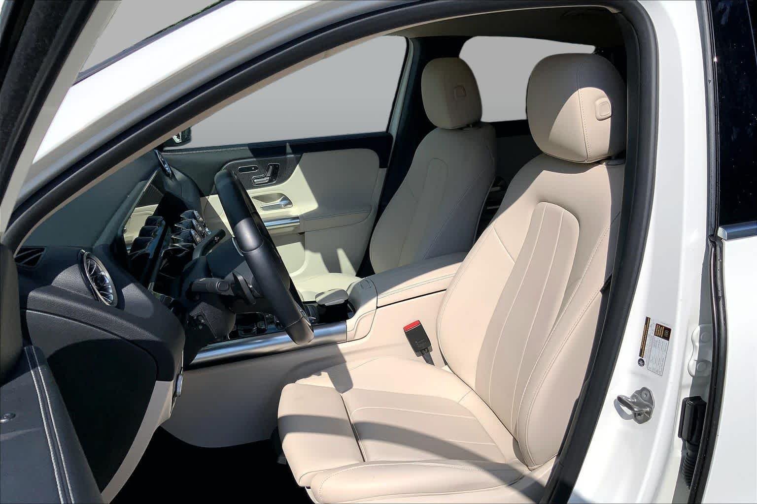 Used 2022 Polar White Mercedes-Benz GLA 250 image 9