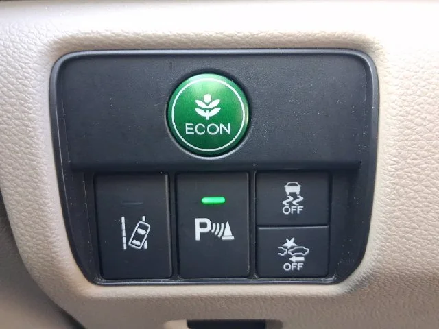 Used 2017  Honda Touring image 27