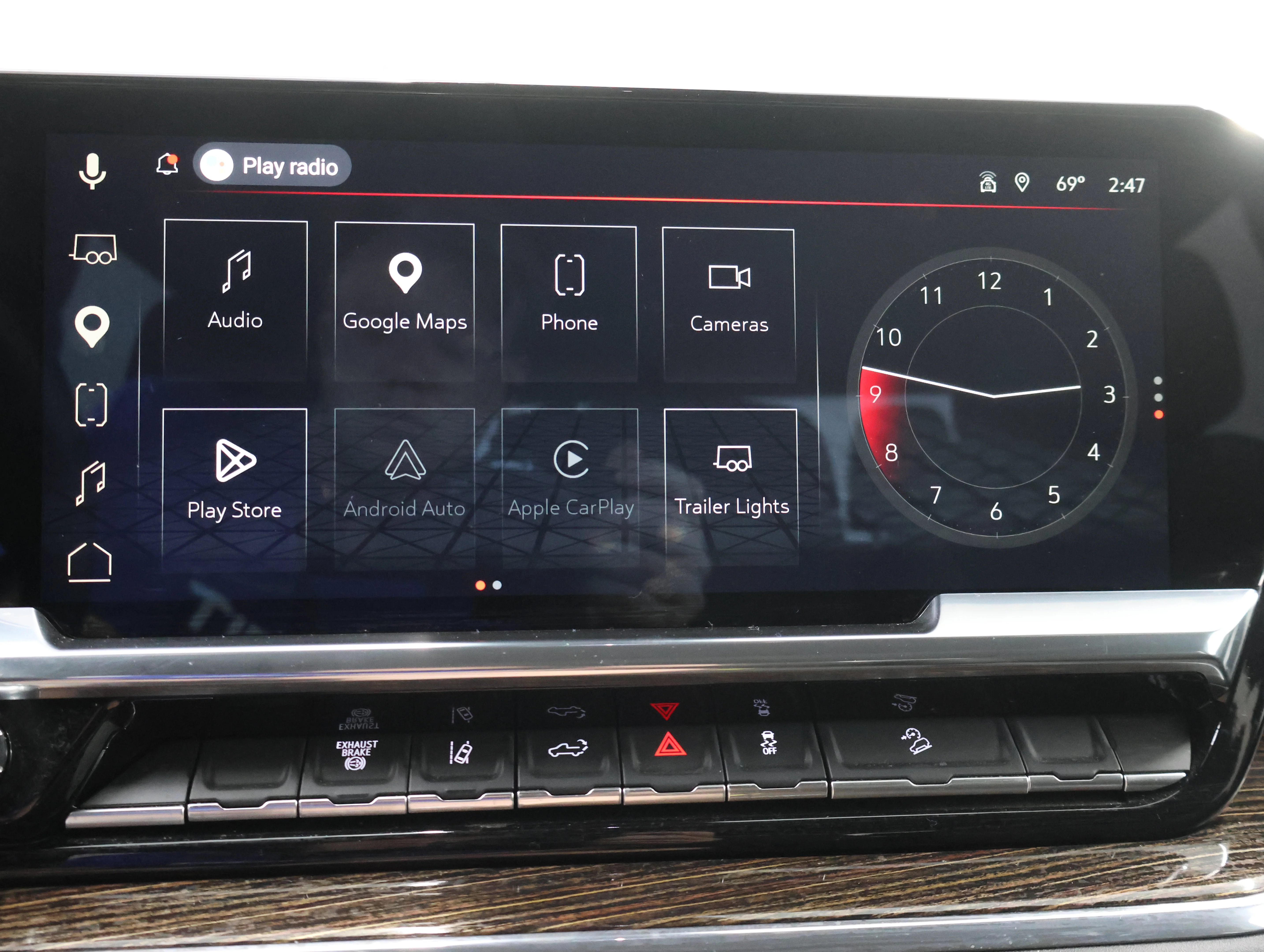 Used 2025 Summit White GMC SLE image 55