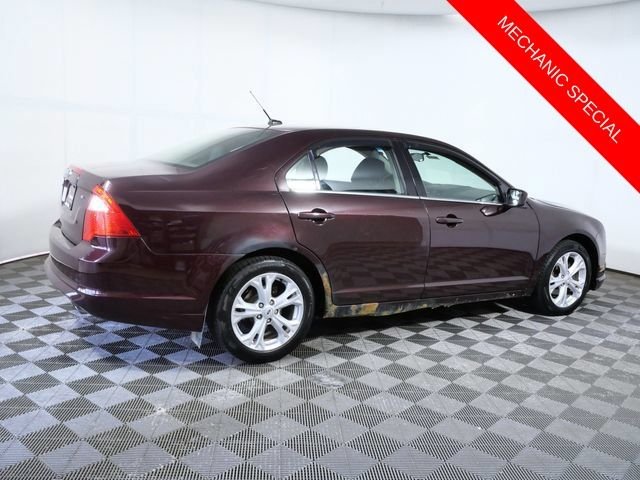 Used 2012 Red Ford SE image 8