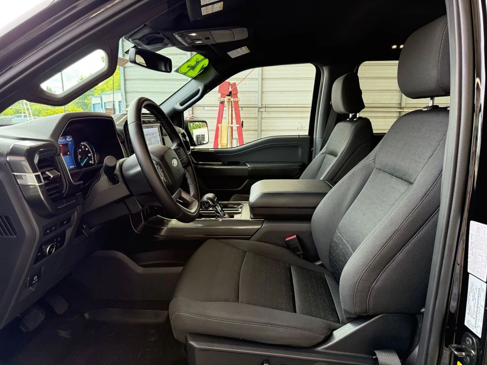 Used 2023 Black Ford XLT image 12