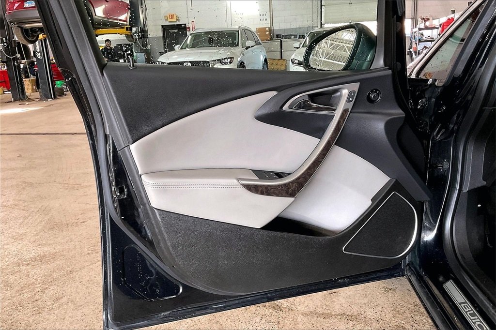 2013 BUICK VERANO - Image 22