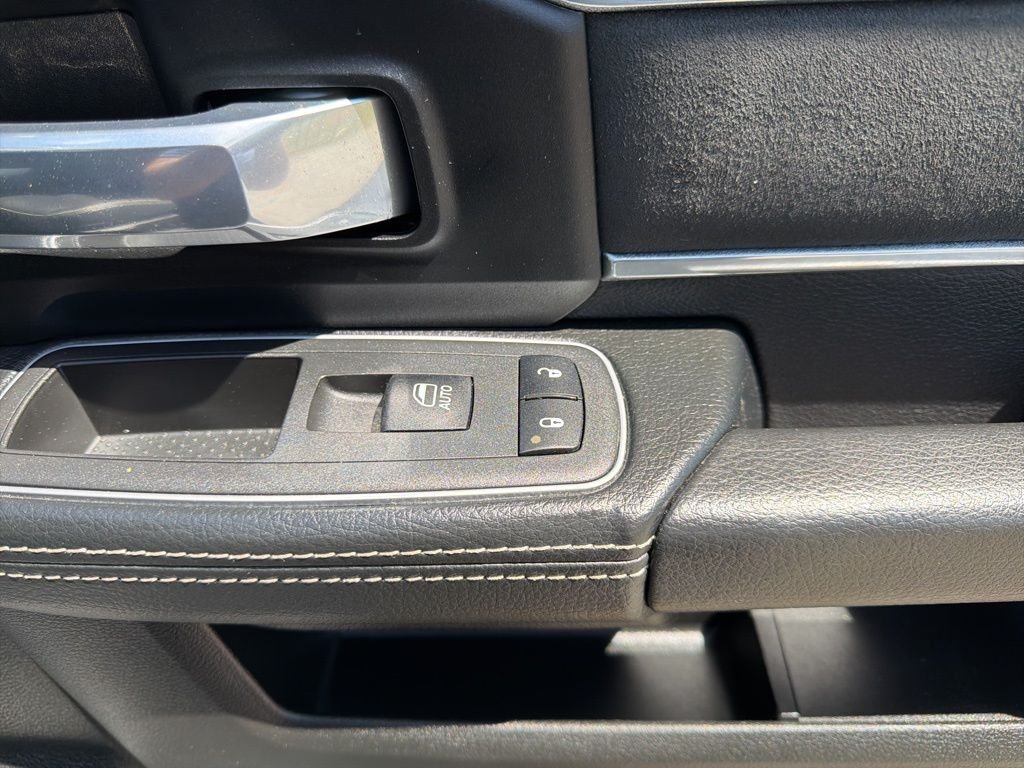 2022 RAM Ram 3500 Pickup Laramie - Photo 16