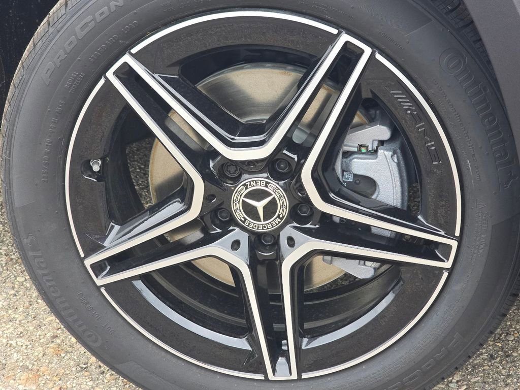 New 2026 Cosmos Black Metallic Mercedes-Benz GLB 250 image 48