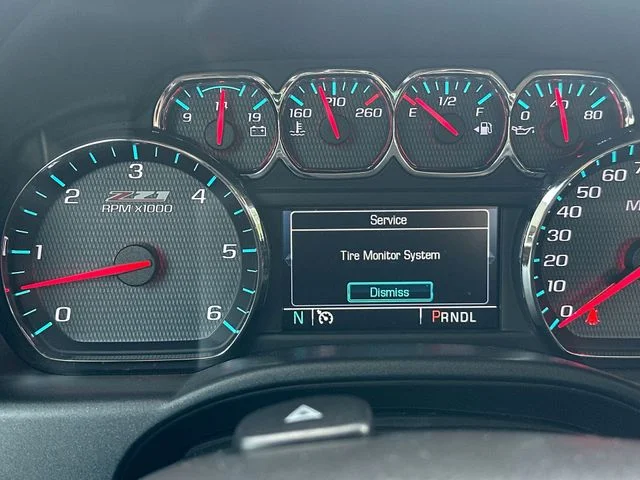 Used 2018 Gray Chevrolet LT image 11