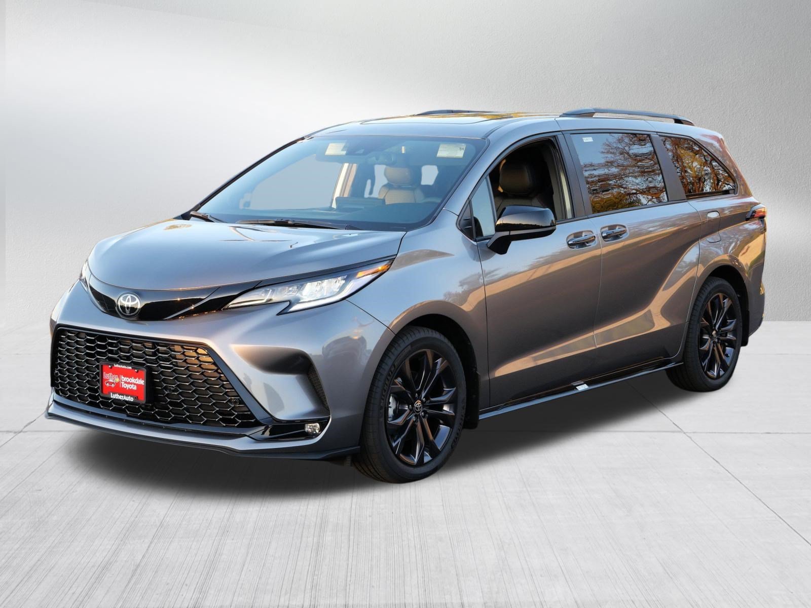 Certified Used 2026 PRECIOUS METAL Toyota XSE image 3