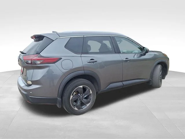 Used 2024 Gray Nissan SV image 8