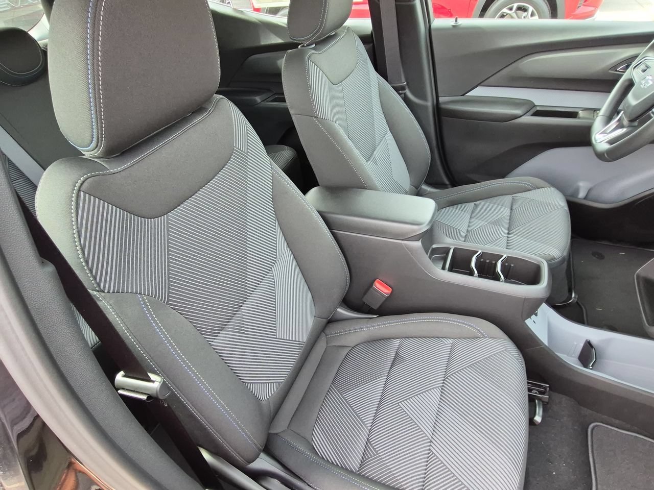 2027 Chevrolet Bolt LT - Photo 27