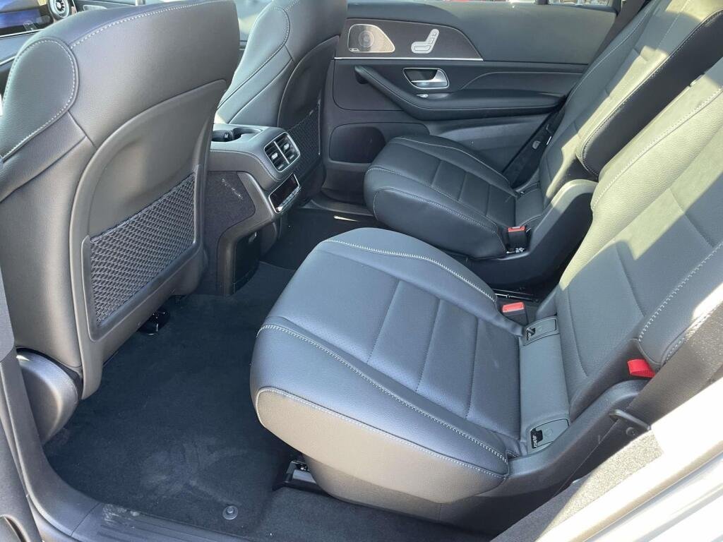 New 2027 MANUFAKTUR Alpine Grey Mercedes-Benz GLS 450 image 16