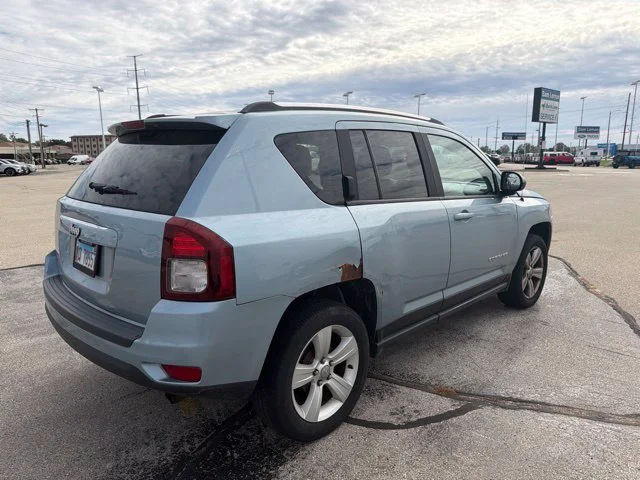Used 2014 Winter Chill Pearlcoat Jeep Sport image 4
