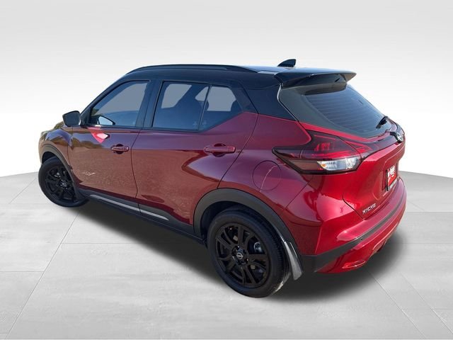 Used 2024 Red Nissan SR image 7