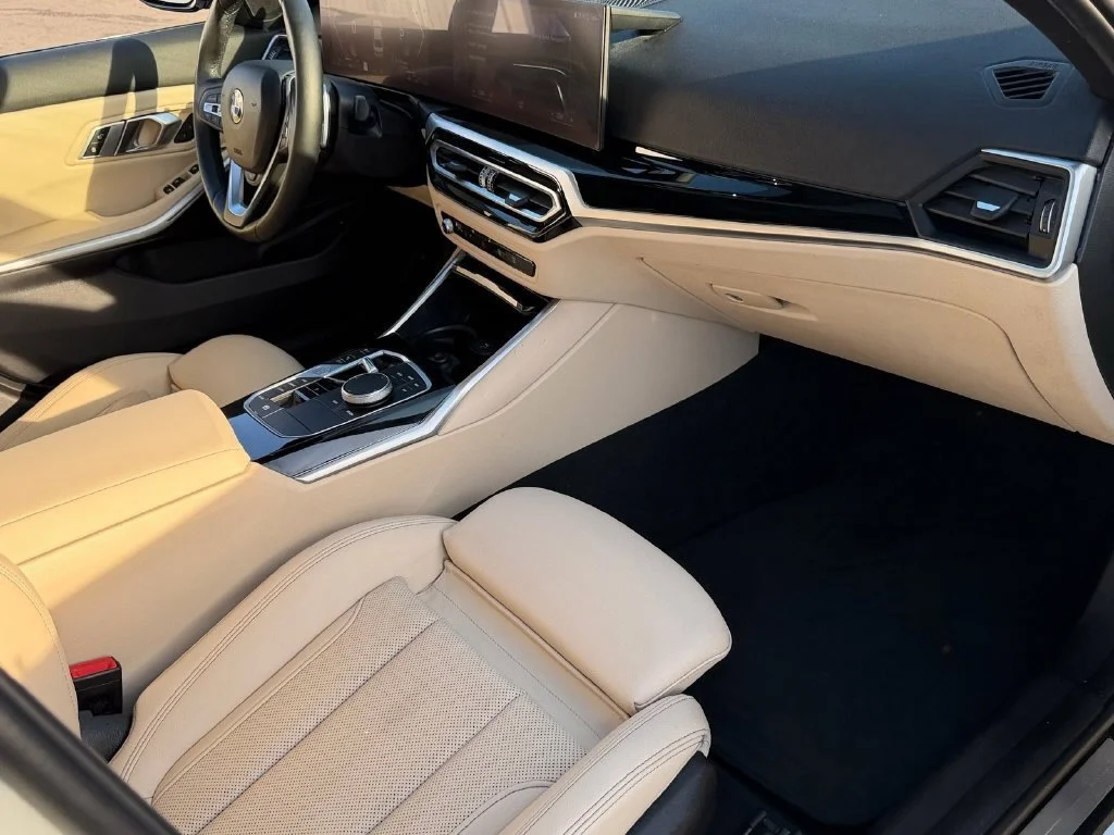 Used 2023 Alpine White BMW 330i image 17