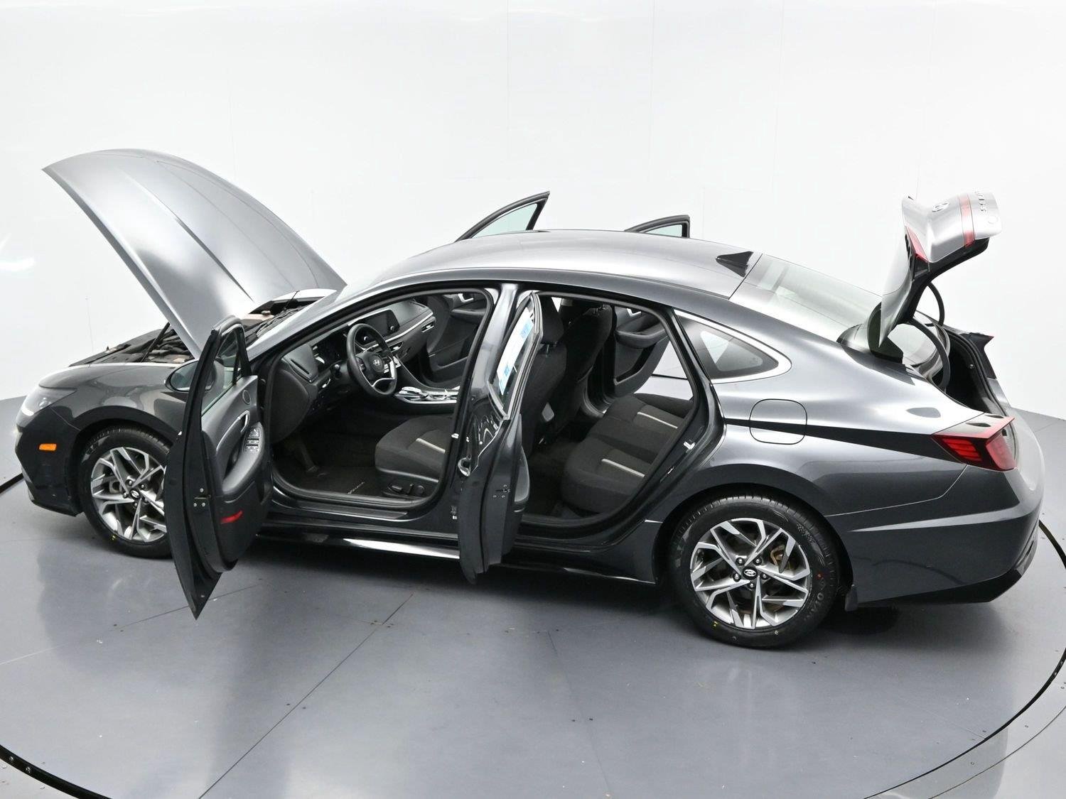 Used 2022 Portofino Gray Hyundai SEL image 34