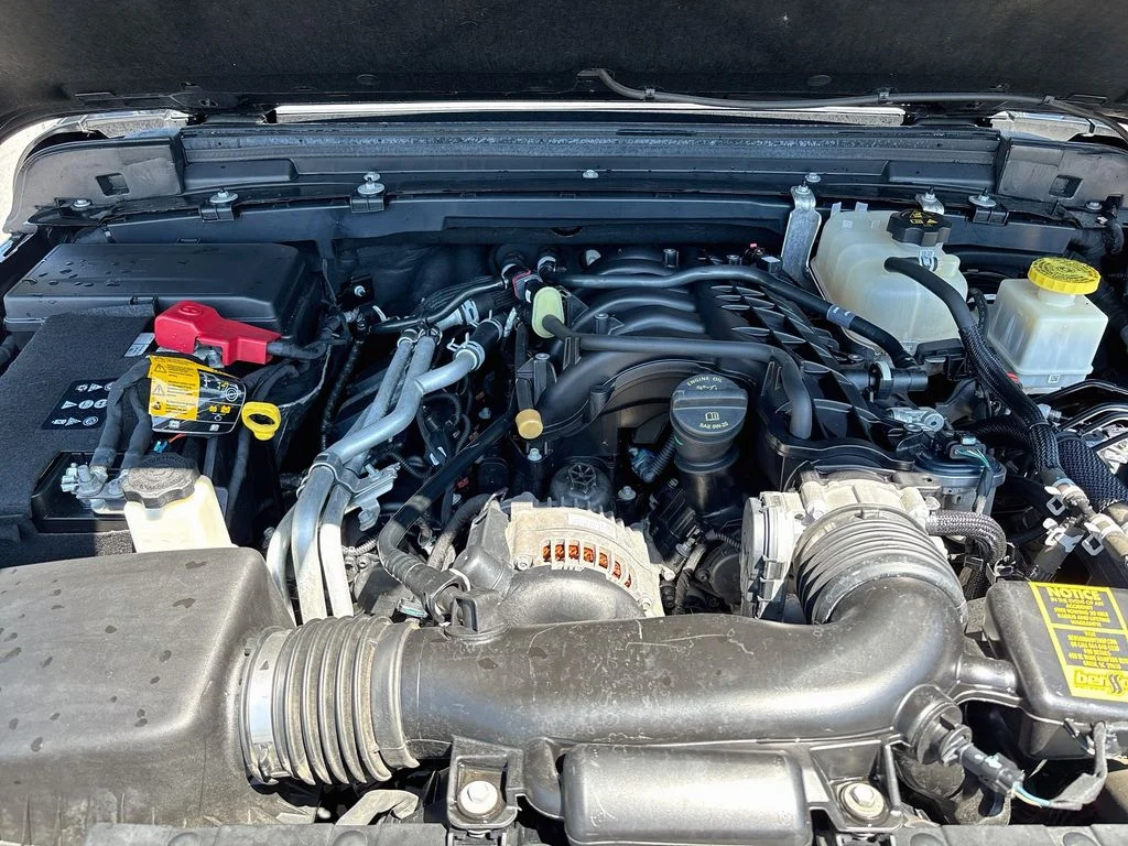 Used 2022 Black Clearcoat Jeep Sport image 27