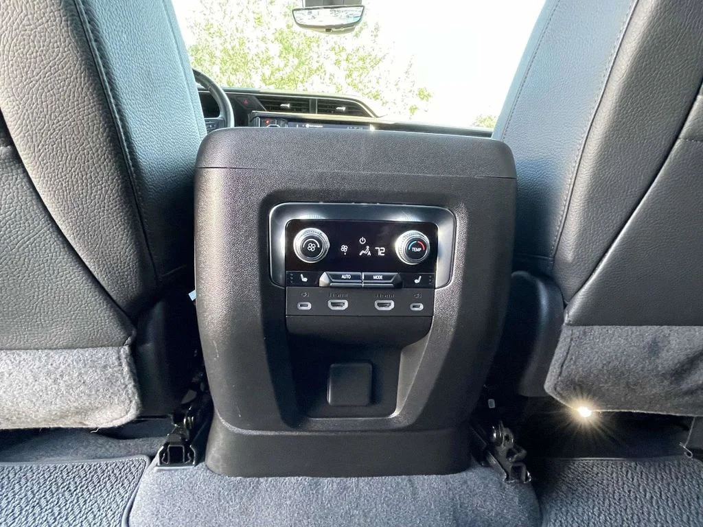 Used 2024 Black GMC Denali image 18