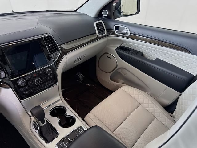 Used 2021 Red Jeep Summit image 25