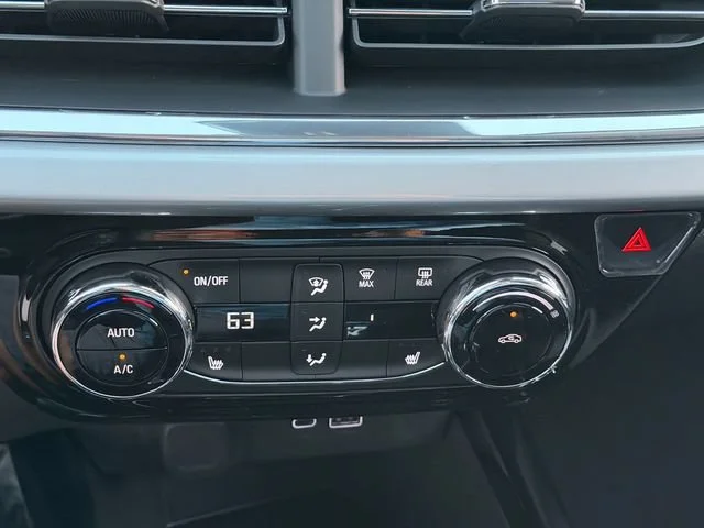 2026 Chevrolet Trax LT - Photo 16