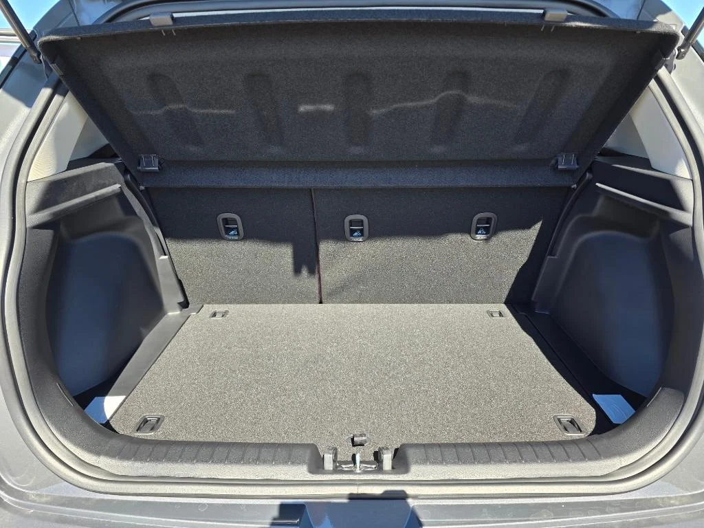 2025 Hyundai Venue SEL - Photo 29