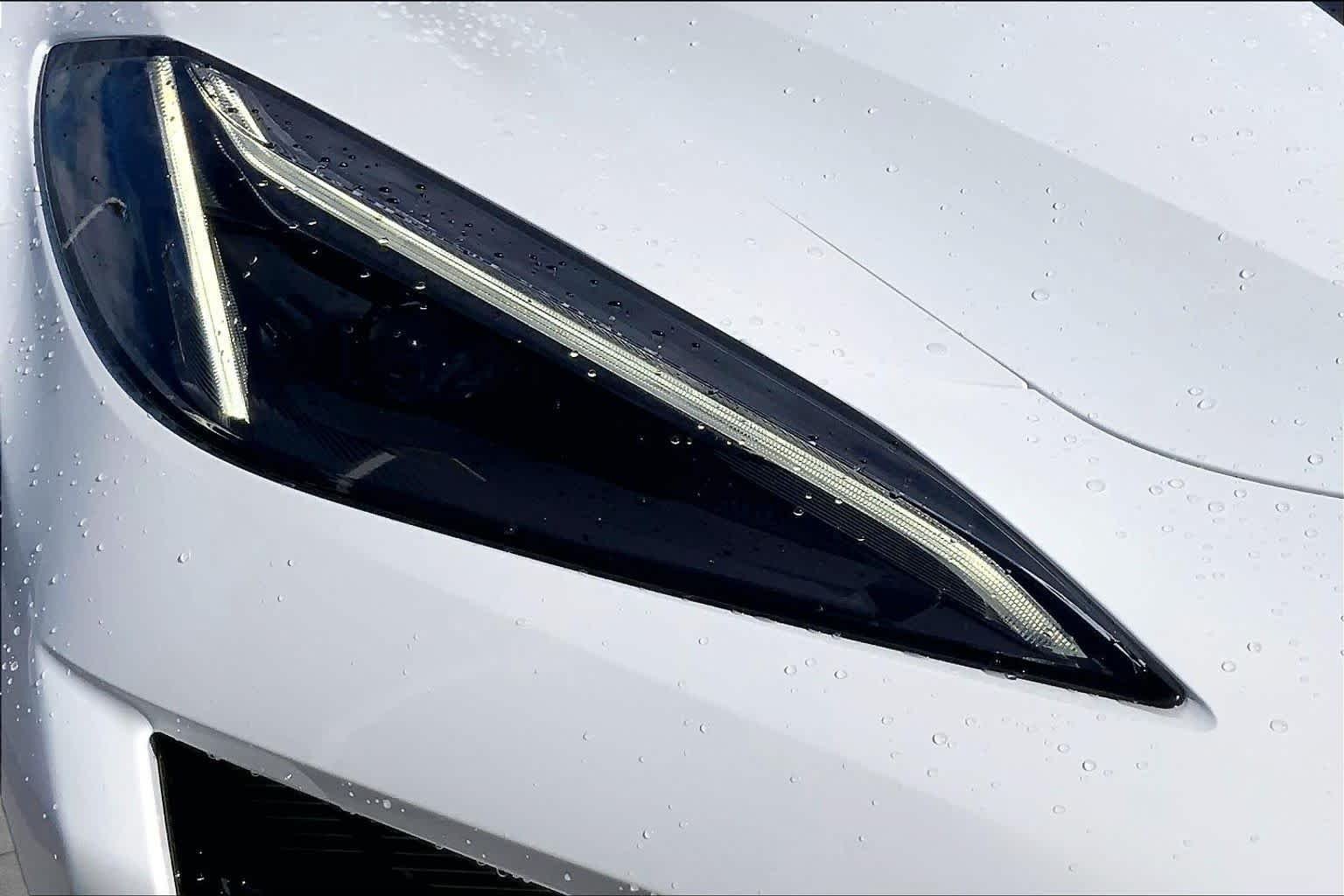 Used 2026 Arctic White Chevrolet 3LZ image 25