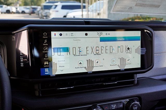 New 2026 Bright White Clear-Coat Exterior Paint Jeep Sport image 31