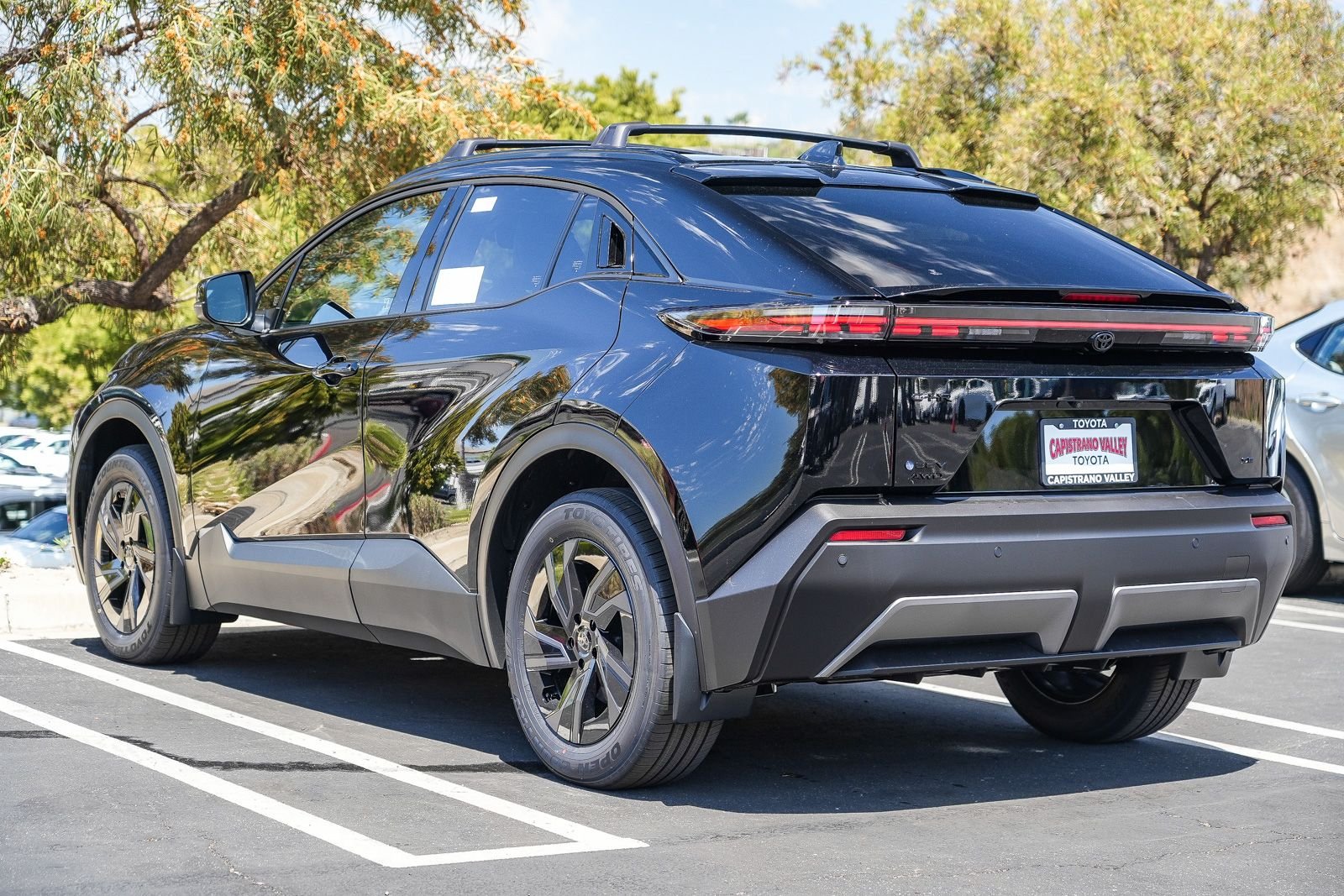 2026 Toyota C-HR SE - Photo 8