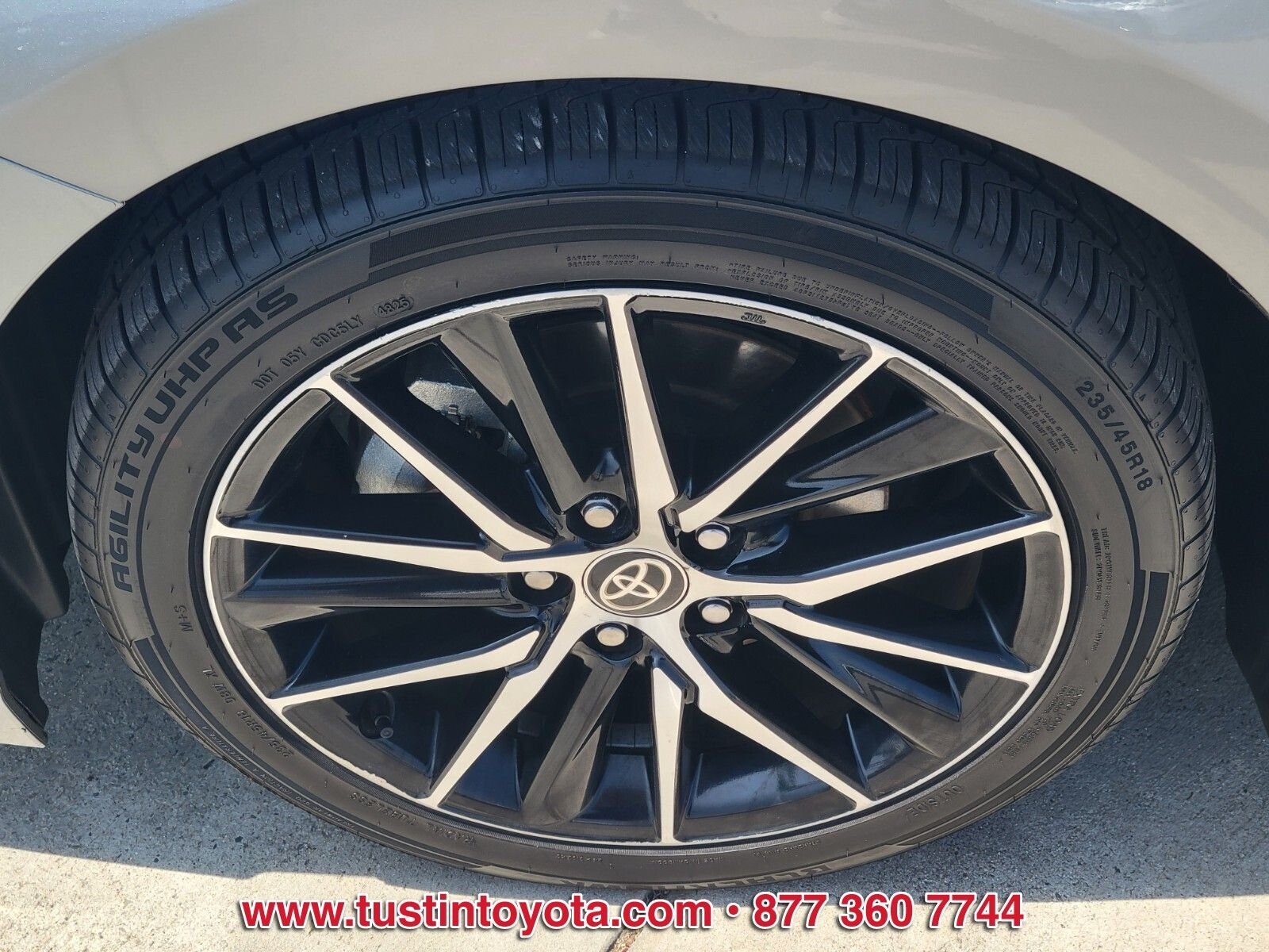 Certified Used 2024 Silver Toyota SE image 9
