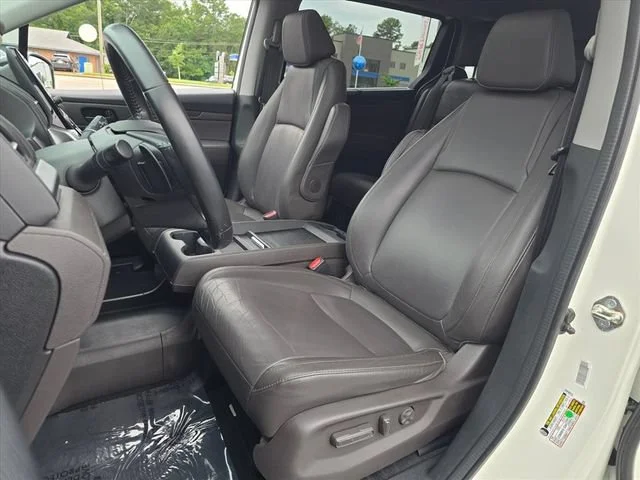 Used 2018 White Honda EX-L image 16
