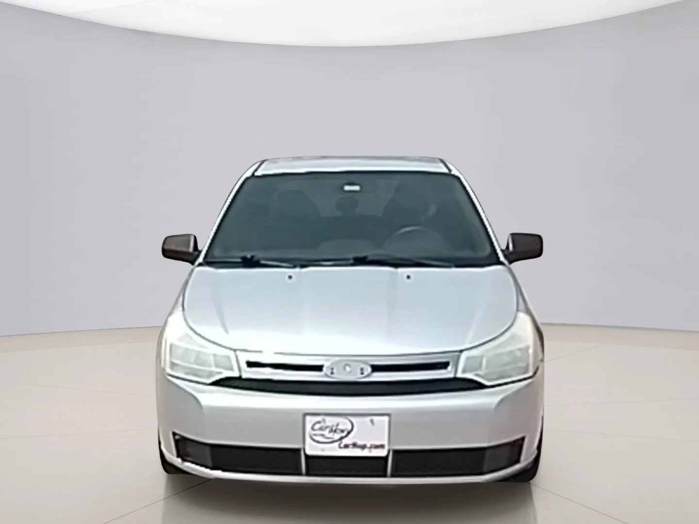 Used 2010 Silver Ford SE image 9