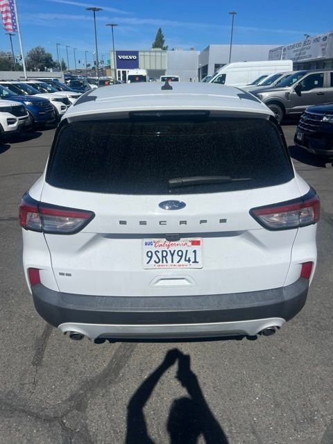 Used 2022 White Ford SE image 12