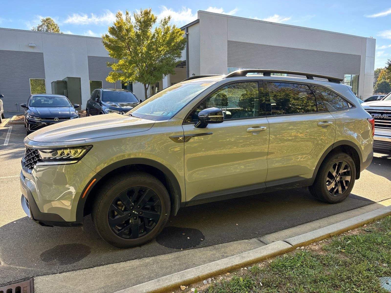 Used 2023 Wolf Gray Kia X-Line S image 2