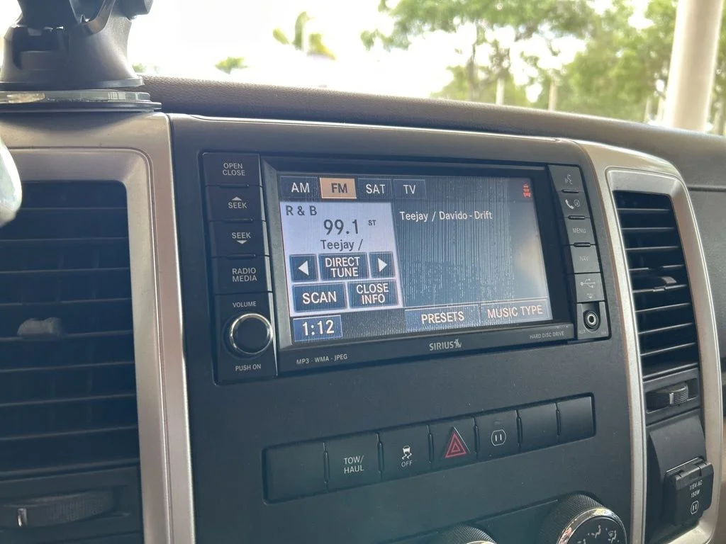 Used 2010 Beige Ram SLT image 8