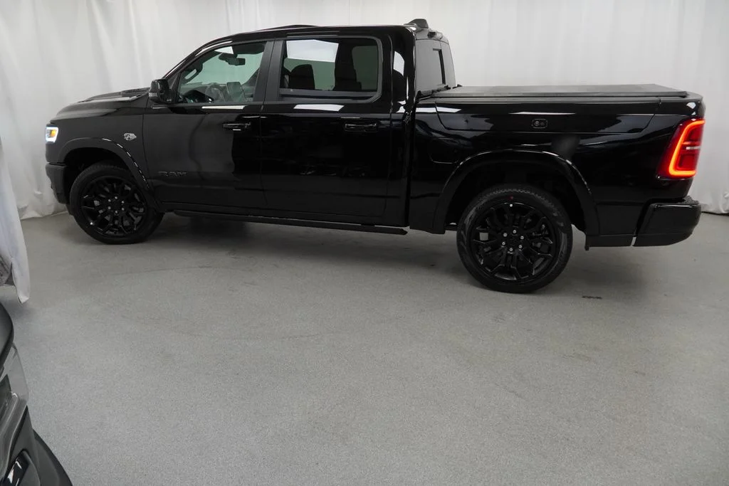New 2026 Diamond Black Crystal Pearl-Coat Exterior Paint RAM Limited image 14